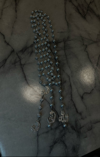 Arabic pearl necklace